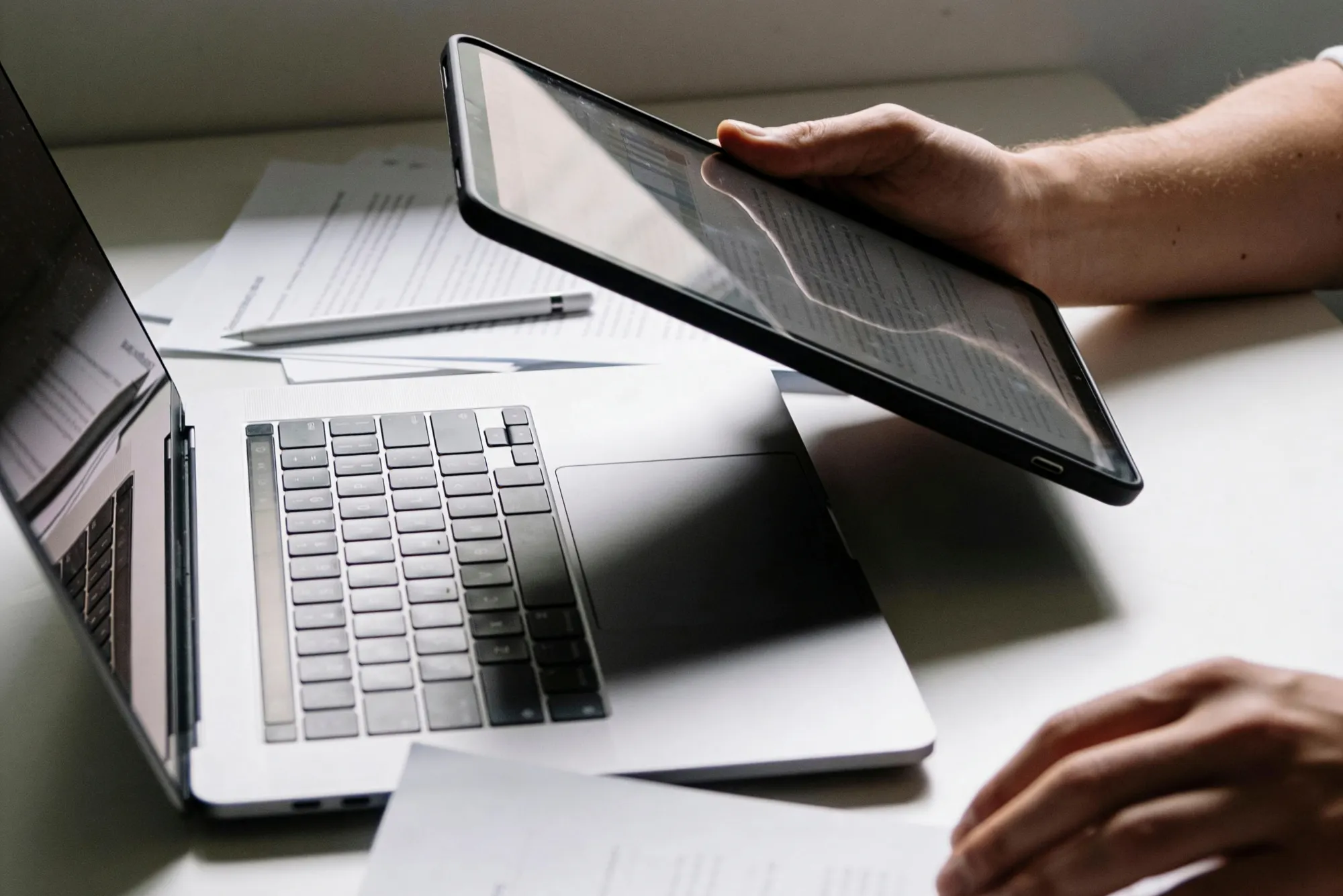 Claves para combinar estudios con trabajo sin sacrificar resultados